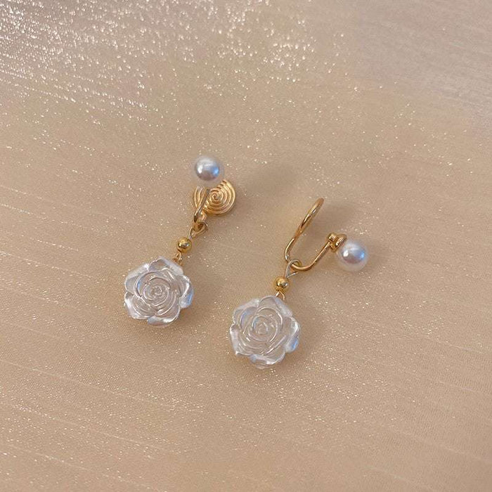 Silver Needle Hand - Made Design Pearl Flower Stud Earring - Lovin’ The Beauty
