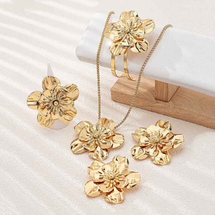 Vintage Floral Jewelry Set Personalized for Women Necklace Earrings Bracelet