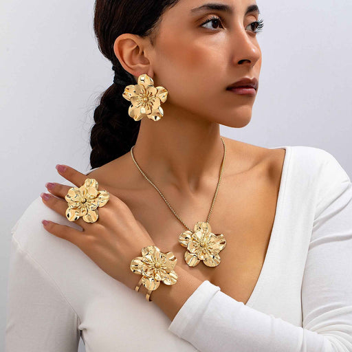 Vintage Floral Jewelry Set Personalized for Women Necklace Earrings Bracelet