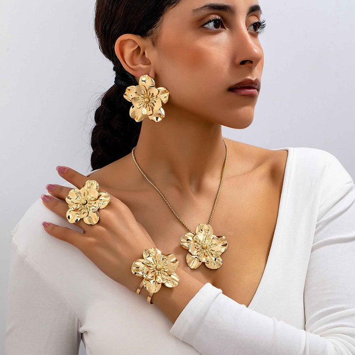 Vintage Floral Jewelry Set Personalized for Women Necklace Earrings Bracelet